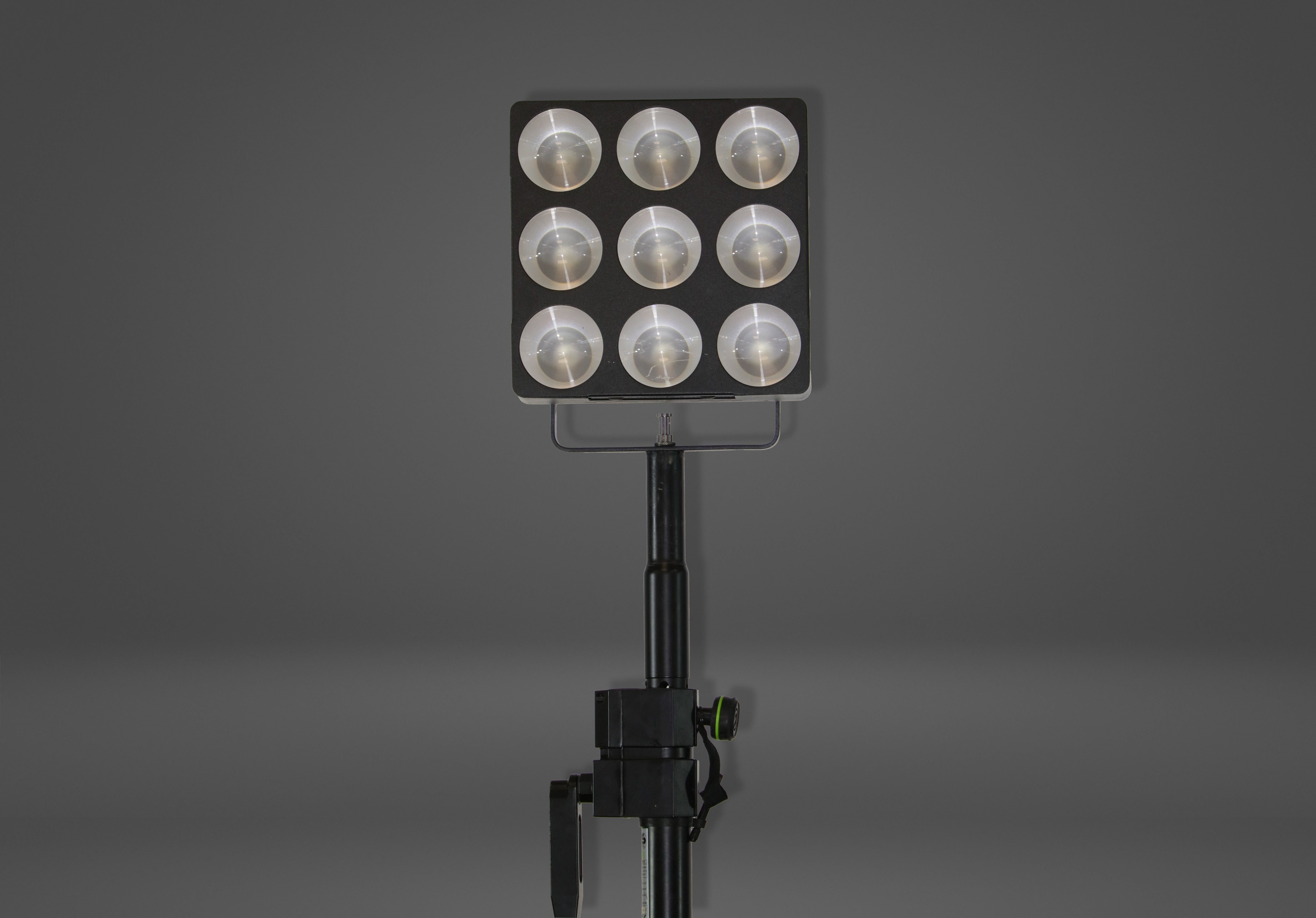 AMERICAN DJ DOTZ 3X3