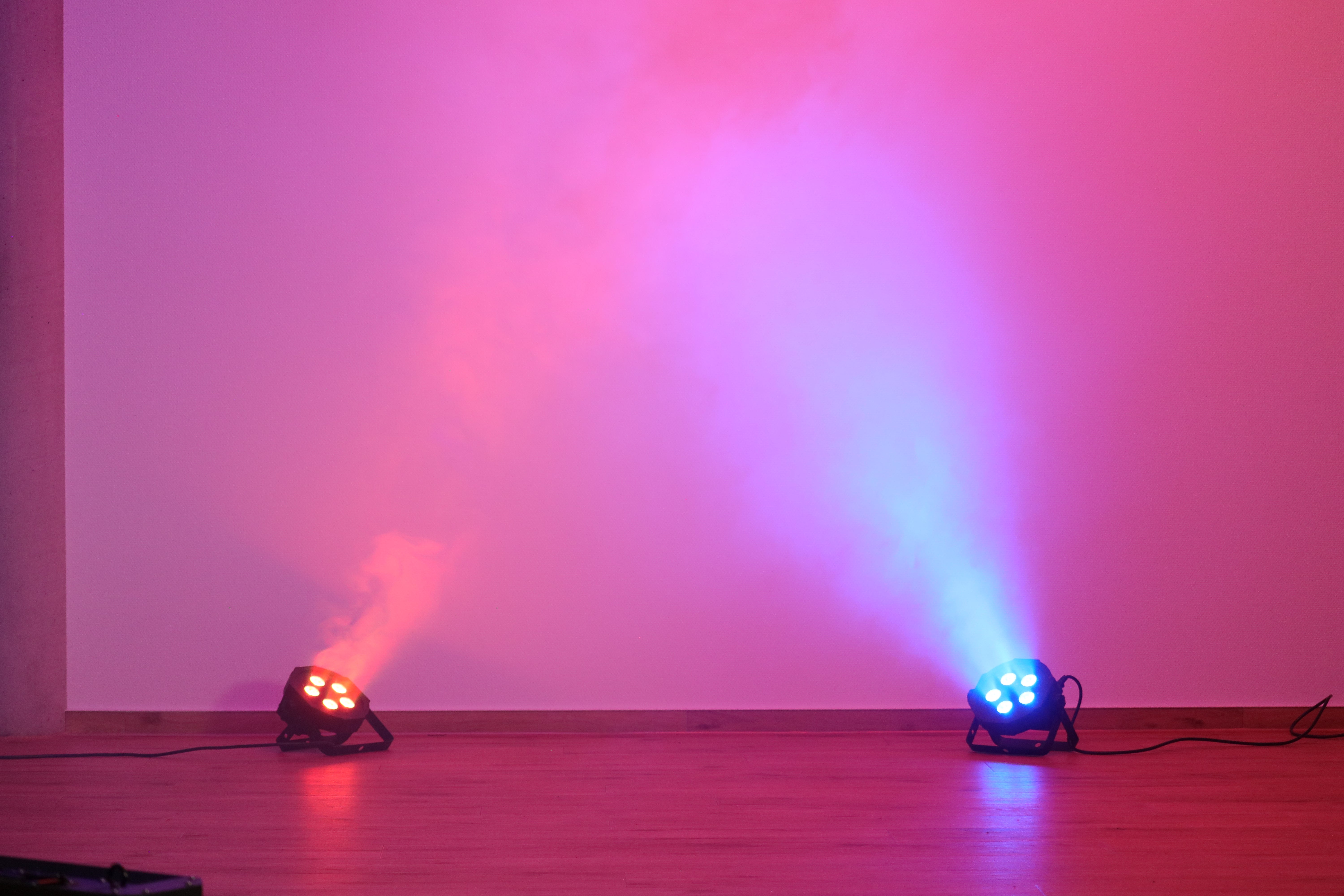 AMERICAN DJ MEGA TRIPAR PROFILE