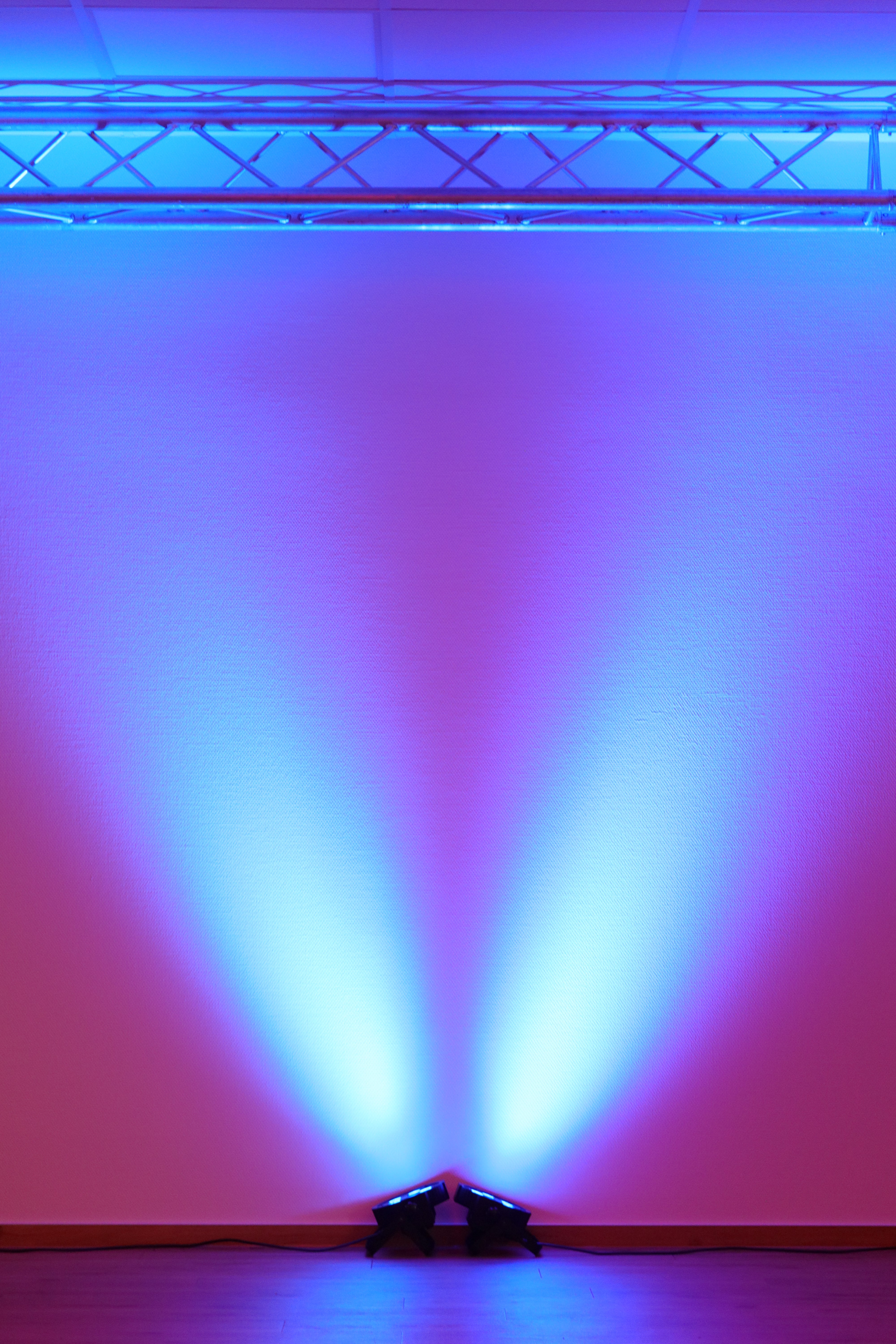 AMERICAN DJ MEGA TRIPAR PROFILE